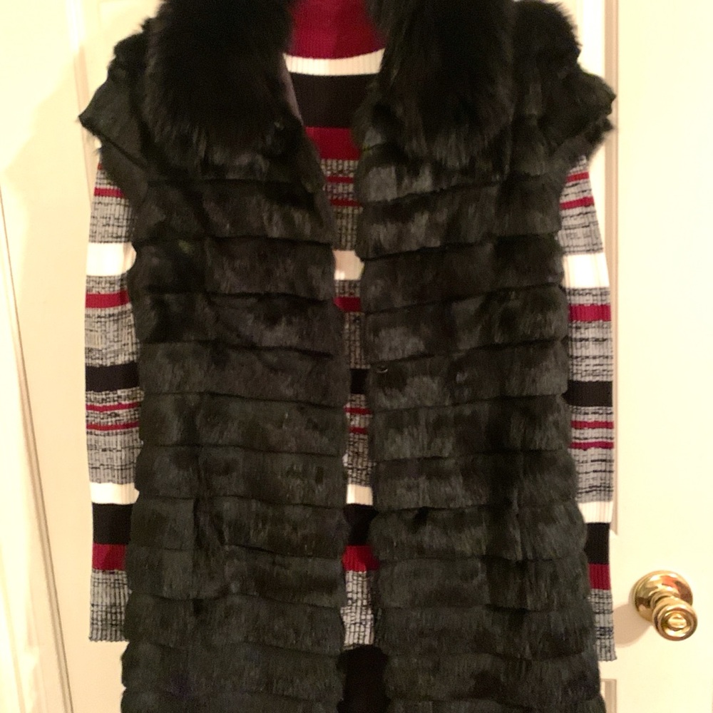 Faux Fur Black Sleeveless Vest